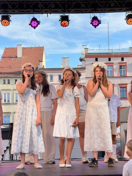 Muzyczna Noc Świętojańska na ząbkowickim rynku. Młodzi artyści zachwycili publiczność