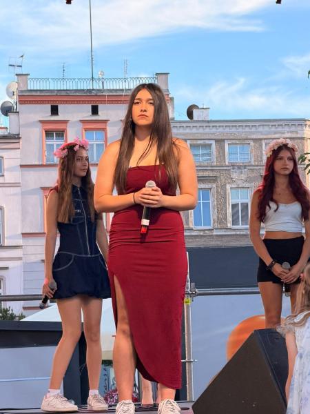 Muzyczna Noc Świętojańska na ząbkowickim rynku. Młodzi artyści zachwycili publiczność