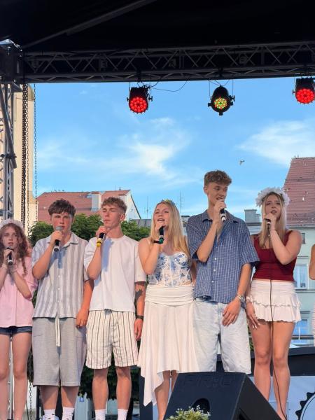 Muzyczna Noc Świętojańska na ząbkowickim rynku. Młodzi artyści zachwycili publiczność