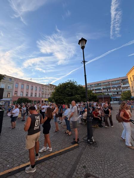 Muzyczna Noc Świętojańska na ząbkowickim rynku. Młodzi artyści zachwycili publiczność