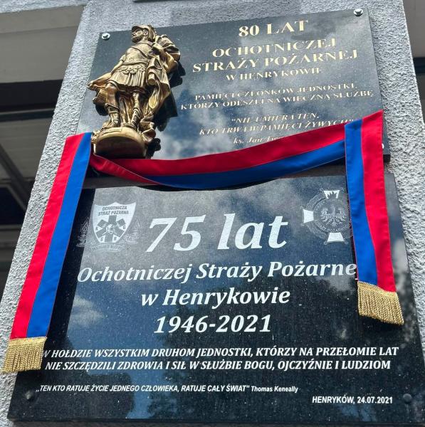 80 lat OSP Henryków. Jubileusz jednostki z udziałem strażaków, mieszkańców i samorządowców