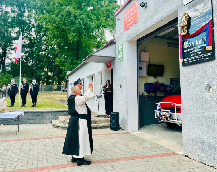 80 lat OSP Henryków. Jubileusz jednostki z udziałem strażaków, mieszkańców i samorządowców