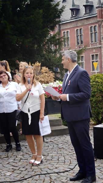 Patriotyczne śpiewy w Ząbkowicach Śląskich. Mieszkańcy uczcili 82. rocznicę Powstania Warszawskiego