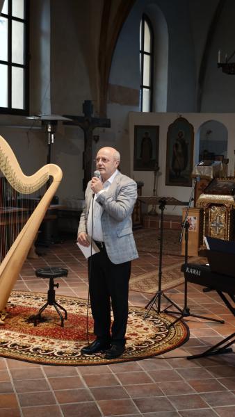 Wernisaż twórczości Marca Chagalla w Ząbkowicach Śląskich. Sztuka i muzyka w Galerii przy Cerkwi