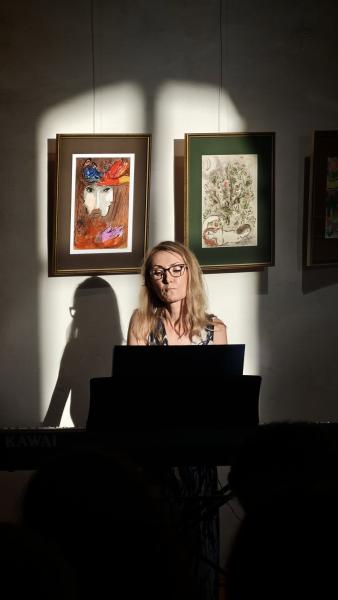 Wernisaż twórczości Marca Chagalla w Ząbkowicach Śląskich. Sztuka i muzyka w Galerii przy Cerkwi