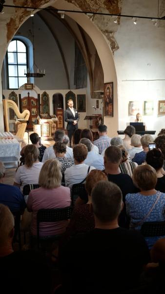 Wernisaż twórczości Marca Chagalla w Ząbkowicach Śląskich. Sztuka i muzyka w Galerii przy Cerkwi