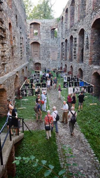 Międzynarodowi artyści w Ząbkowicach Śląskich. Rozpoczął się festiwal fotografii aktu