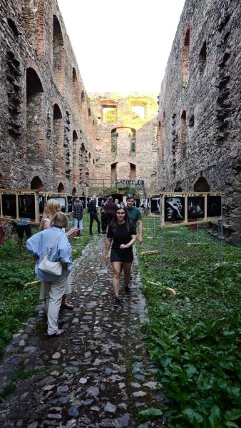 Międzynarodowi artyści w Ząbkowicach Śląskich. Rozpoczął się festiwal fotografii aktu