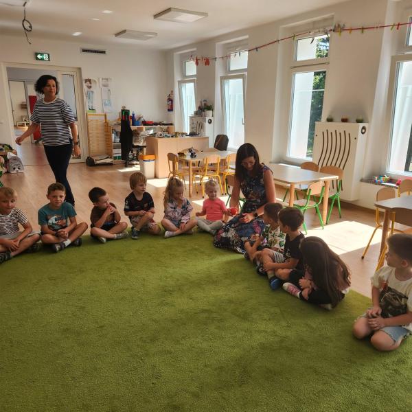 Nocna wichura w Złotym Stoku. Strażacy kilkukrotnie wyjeżdżali do akcji