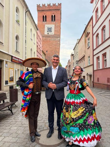 Meksyk na ząbkowickim rynku. Barwny folklor zachwycił mieszkańców i turystów