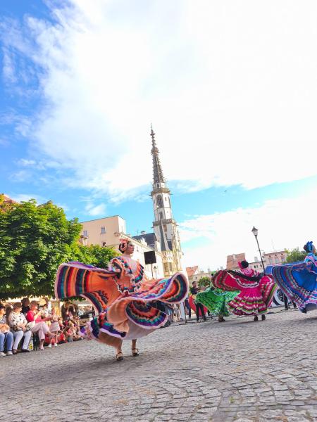 Meksyk na ząbkowickim rynku. Barwny folklor zachwycił mieszkańców i turystów