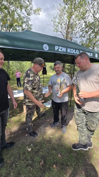 Wędkarska rywalizacja nad Kozielnem. 12 drużyn walczyło o zwycięstwo