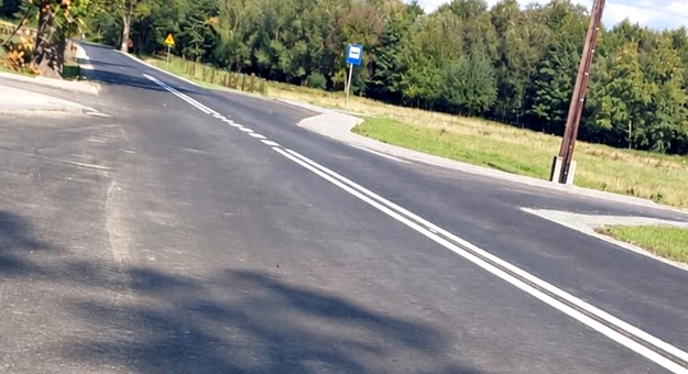 Przebudowana droga Kamieniec Ząbkowicki – Ożary gotowa. Inwestycję zakończono przed terminem