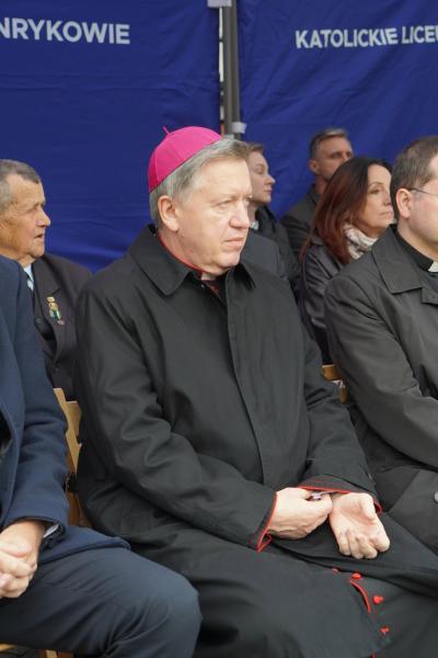 Kadeci z Henrykowa złożyli ślubowanie. Wyróżniono także nauczycieli