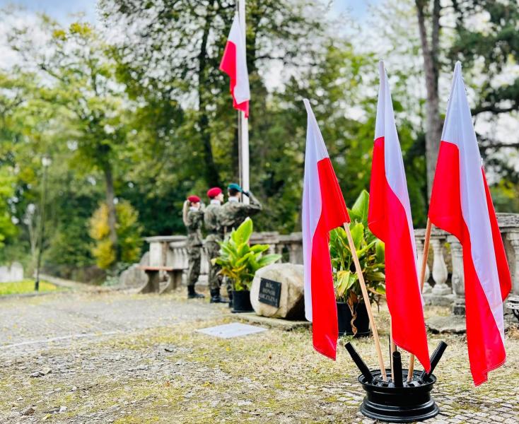 Kadeci z Henrykowa złożyli ślubowanie. Wyróżniono także nauczycieli