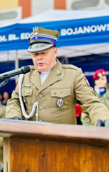 Kadeci z Henrykowa złożyli ślubowanie. Wyróżniono także nauczycieli