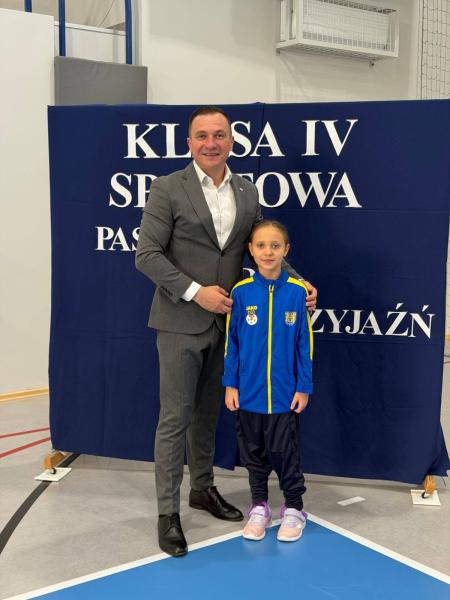 W Kamieńcu Ząbkowickim zainaugurowano rok szkolny klas sportowych