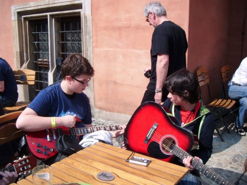 Ziębiczanie na Gitarowym Rekordzie Guinnessa we Wrocławiu