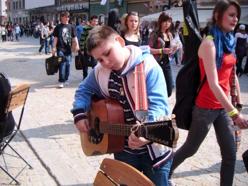 Ziębiczanie na Gitarowym Rekordzie Guinnessa we Wrocławiu