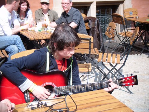 Ziębiczanie na Gitarowym Rekordzie Guinnessa we Wrocławiu