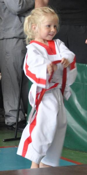 Najmłodsi zawodnicy taekwondo w Bardzie 