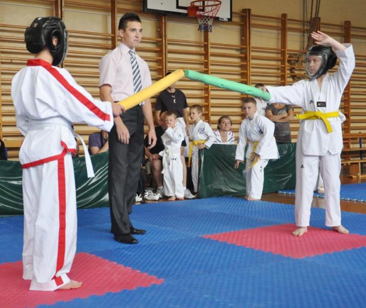 Najmłodsi zawodnicy taekwondo w Bardzie 