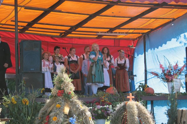 Dożynki Gminne Barda w Przyłęku