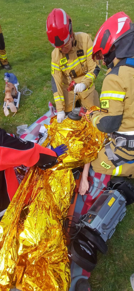 Wspólne ćwiczenia ratowników medycznych i strażaków w Ząbkowicach Śląskich