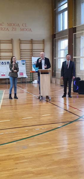 Węgrzy, Hiszpanie i Turcy w Ziębicach w ramach programu Erasmus+