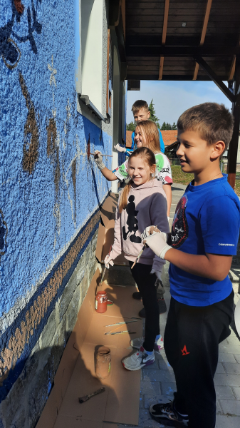 W Lubnowie powstał mural namalowany specjalnymi farbami pochłaniającymi smog