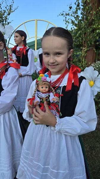 V Jubileuszowy Przegląd Zespołów Ludowych rozbrzmiał w Mąkolnie