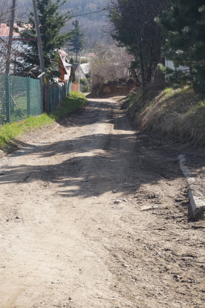 Podpisano umowę z wykonawcą na realizację zadania inwestycyjnego pn.: „Modernizacja infrastruktury drogowej i terenów zieleni w Złotym Stoku”
