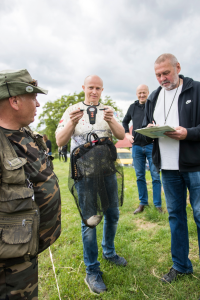 Wędkarskie zawody spławikowe z okazji Dnia Dziecka