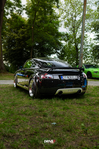 Miłośnicy motoryzacji spotkali się w Ząbkowicach Śląskich po raz siódmy - How Low VII 2025 [foto]