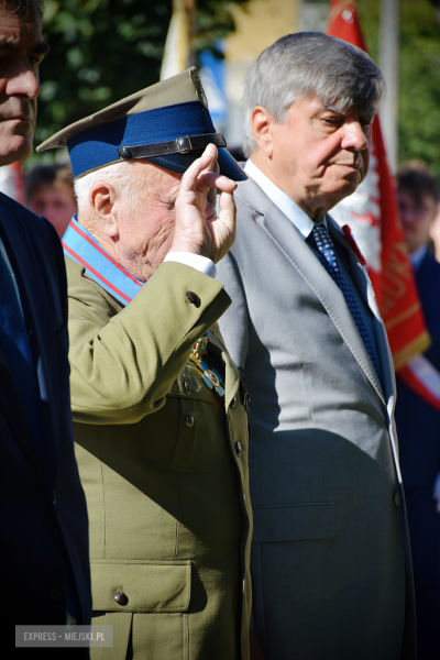 „Ludzkość musi położyć kres wojnie [...]”  Powiatowa Uroczystość Kombatancka w Ziębicach [foto]
