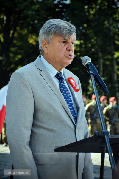„Ludzkość musi położyć kres wojnie [...]”  Powiatowa Uroczystość Kombatancka w Ziębicach [foto]