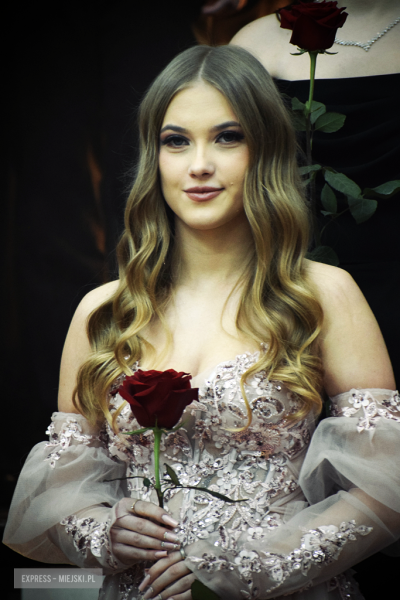 Studniówka w Zespole Szkół Ponadpodstawowych w Ziębicach [foto]