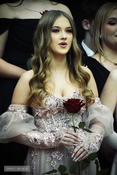 Studniówka w Zespole Szkół Ponadpodstawowych w Ziębicach [foto]