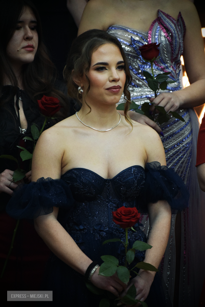 Studniówka w Zespole Szkół Ponadpodstawowych w Ziębicach [foto]