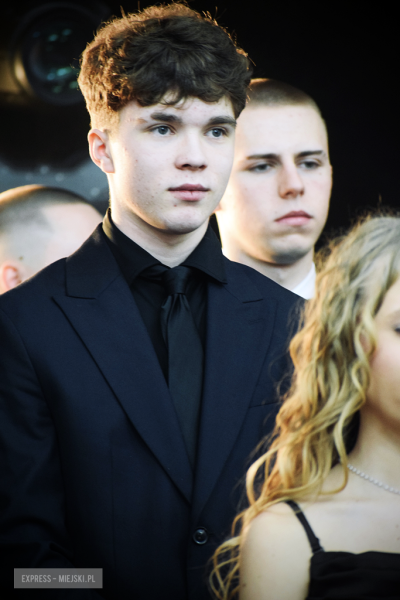 Studniówka w Zespole Szkół Ponadpodstawowych w Ziębicach [foto]