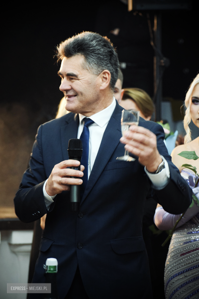 Studniówka w Zespole Szkół Ponadpodstawowych w Ziębicach [foto]