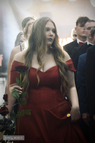 Studniówka w Zespole Szkół Ponadpodstawowych w Ziębicach [foto]