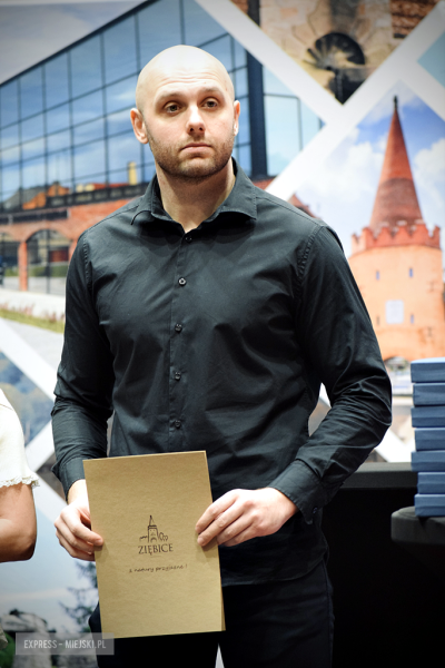 Gminna Gala Sportu w Ziębicach. Wręczono nagrody dla sportowców, drużyn, działaczy i trenerów