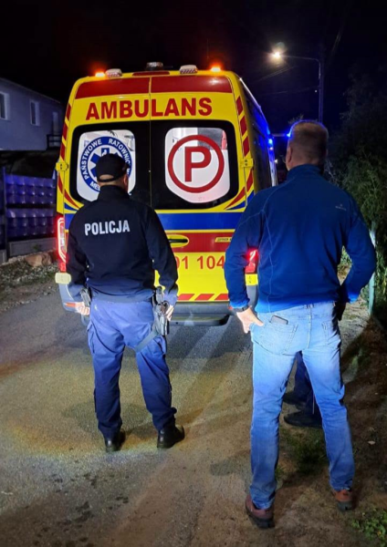 Nocne poszukiwania 78-latka. Mężczyzna trafił do szpitala