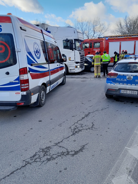 Kolizja na skrzyżowaniu krajowej ósemki z ul. Legnicką 