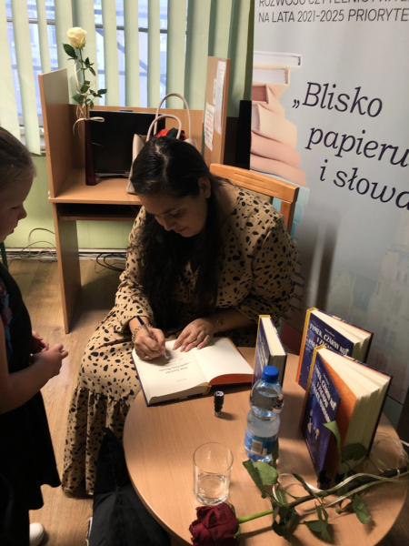 Spotkanie autorskie z Sylwią Winnik w ząbkowickiej bibliotece