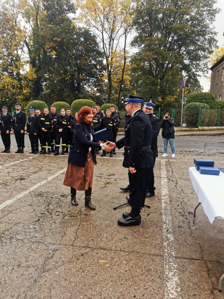 Uroczyste przekazanie auta ratowniczo-gaśniczego dla OSP Henryków