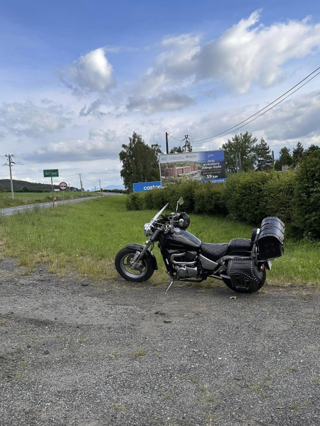 Zderzenie dwóch osobówek i motocykla na krajowej ósemce w Szklarach