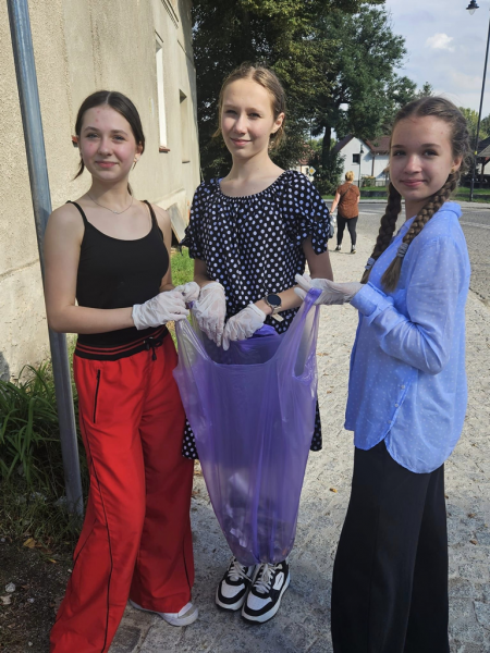 Uczniowie z gminy Ziębice wzięli udział w Ogólnopolskiej akcji Sprzątania Świata