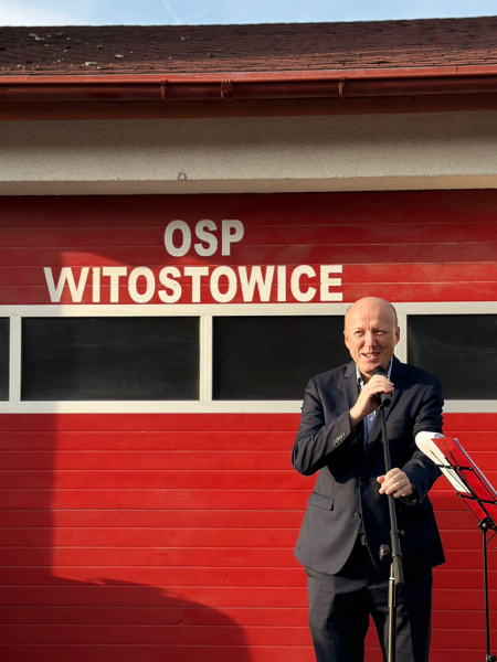 Nowy wóz strażacki dla Ochotniczej Straży Pożarnej w Witostowicach [foto]